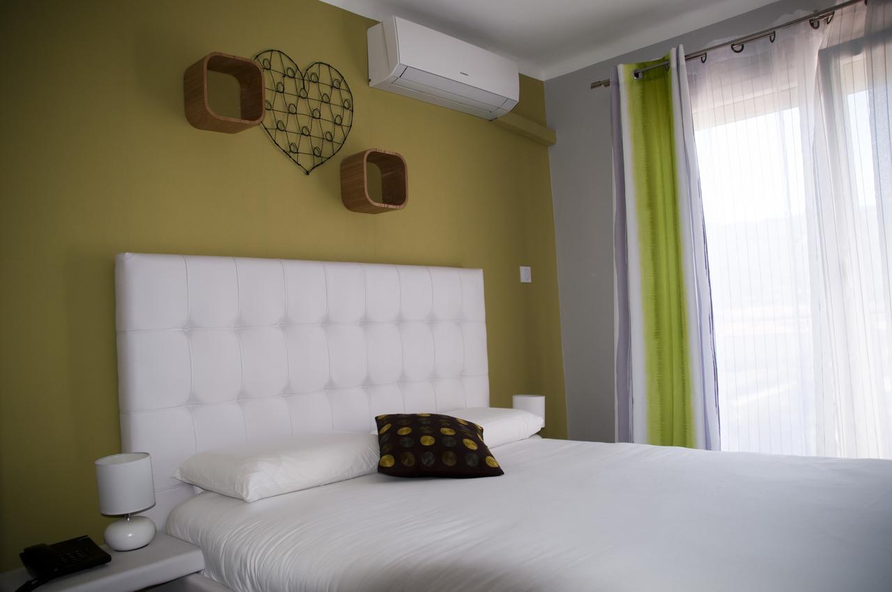 Hotel Bleu Azur อาร์เจเลส-ซัวร์-แมร์ ภายนอก รูปภาพ