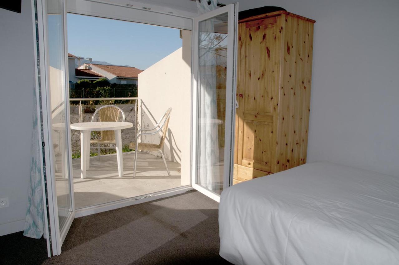 Hotel Bleu Azur อาร์เจเลส-ซัวร์-แมร์ ภายนอก รูปภาพ