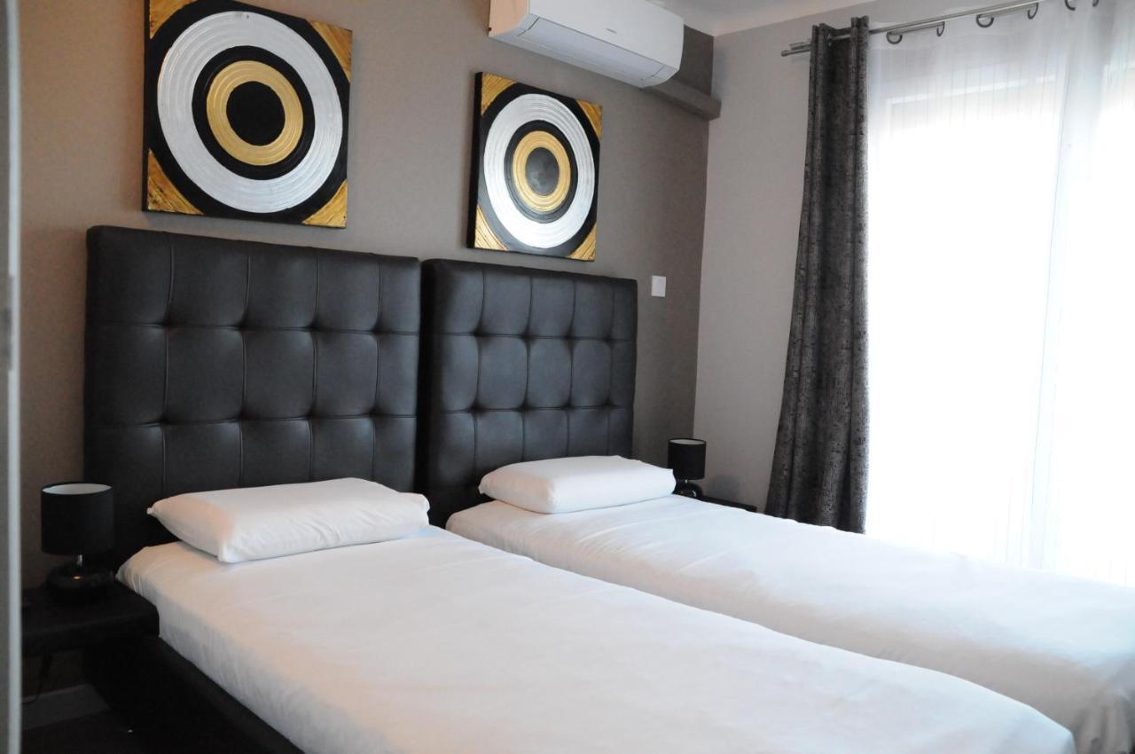 Hotel Bleu Azur อาร์เจเลส-ซัวร์-แมร์ ภายนอก รูปภาพ